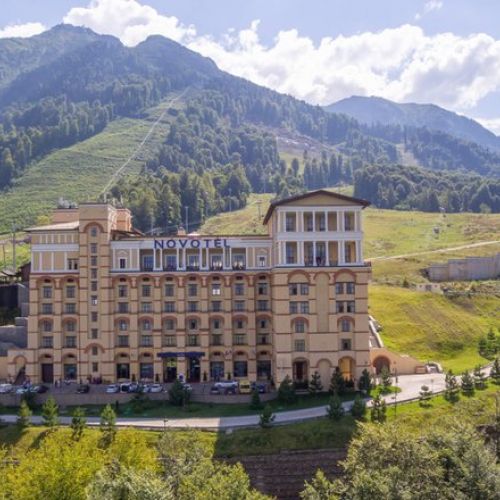 Отель "Новотель Резорт и спа Красная Поляна" / "Novotel Resort and spa Krasnaya Polyana"