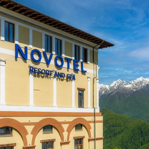 Отель "Новотель Резорт и спа Красная Поляна" / "Novotel Resort and spa Krasnaya Polyana"
